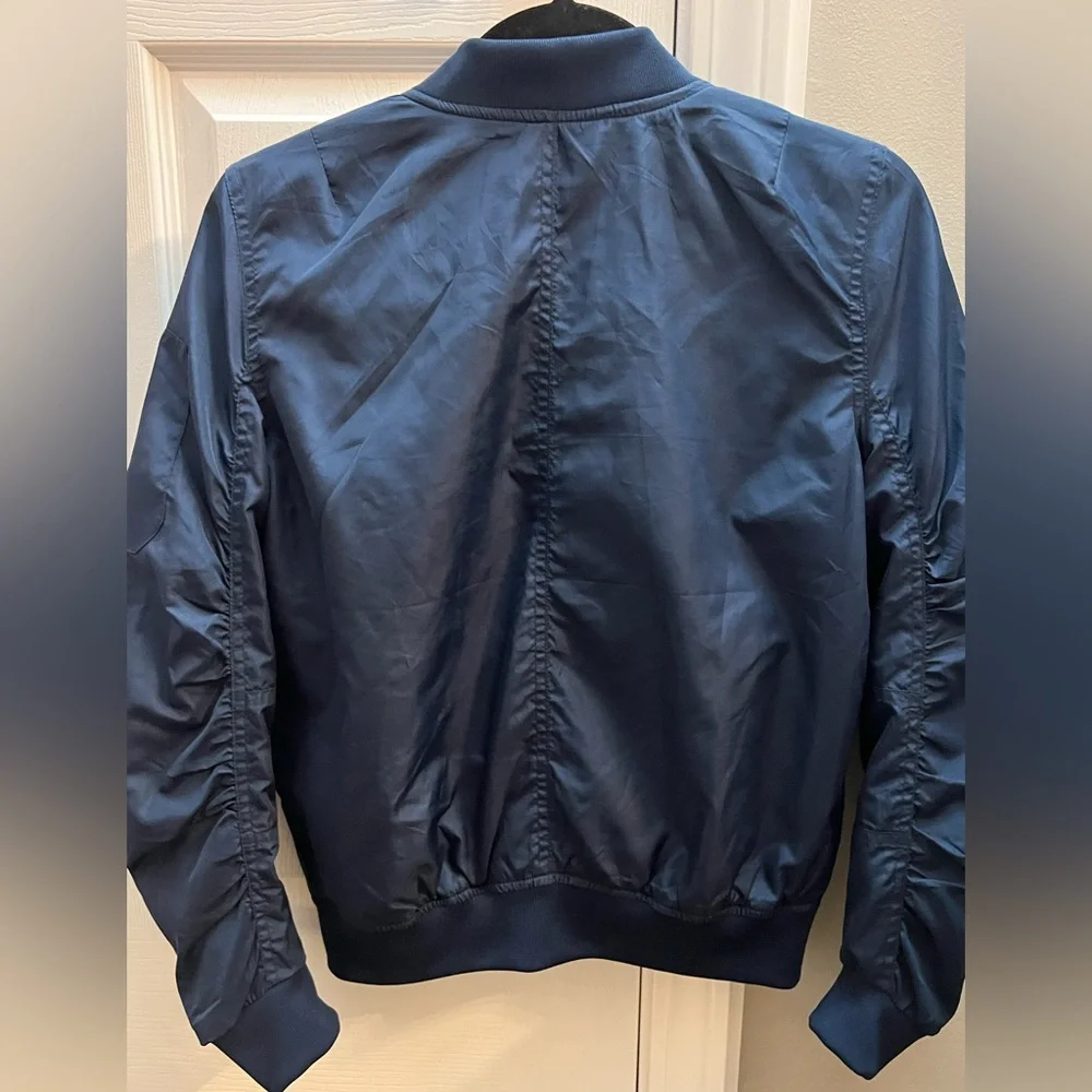 Jacket - Picture 4 of 4